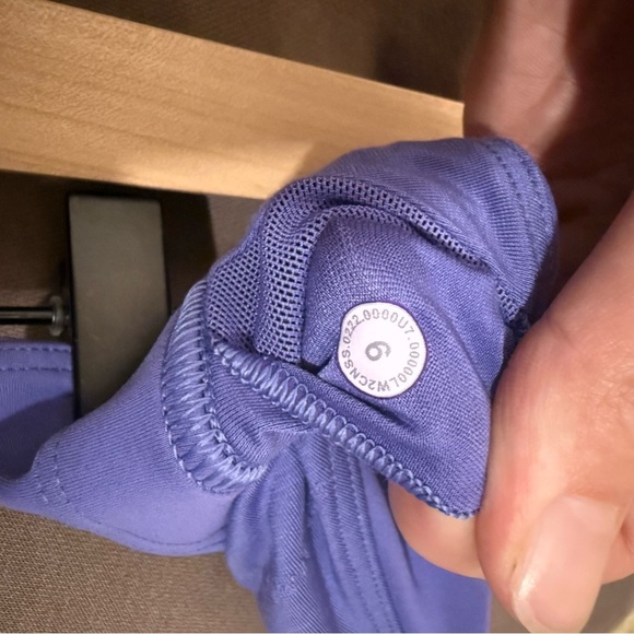 Lululemon Athletica Medium Support Sports Bra - Light Purple - Picture 2 of 9